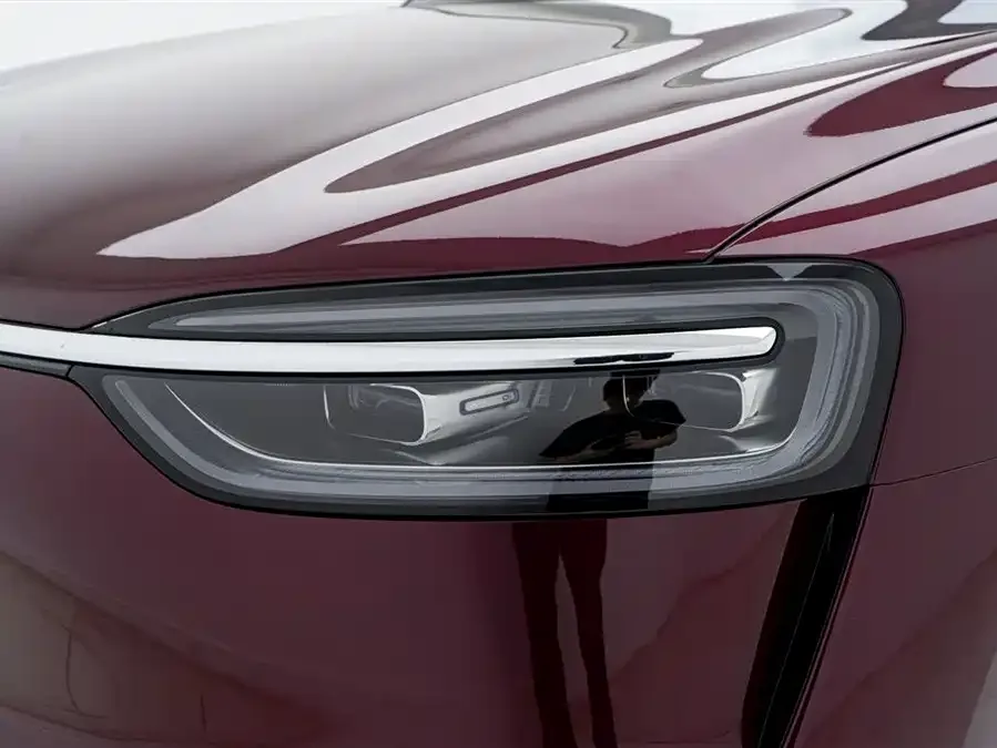 AITO M7 Wenjie M7 2026 Extended Range Max 4WD 5-Seater (192-line LiDAR) 2025 — миниатюра 3