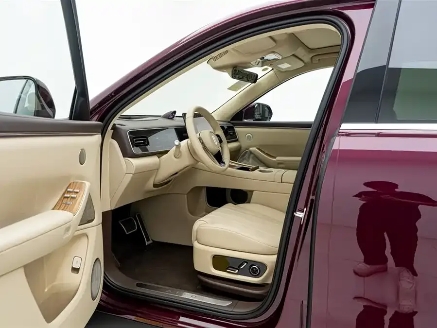 AITO M7 Wenjie M7 2026 Extended Range Max 4WD 5-Seater (192-line LiDAR) 2025 — миниатюра 5