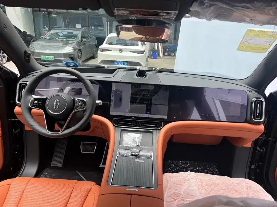 AITO M9 Wenjie M9 2024 Extended Range Max Edition 42kWh 6-seater Edition 2026 — миниатюра 3