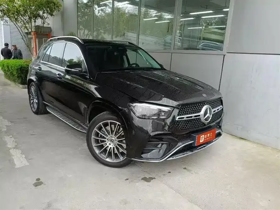 Mercedes-Benz GLE Mercedes-Benz GLE 2025 facelift GLE 450 4MATIC Luxury 2026 — миниатюра 3