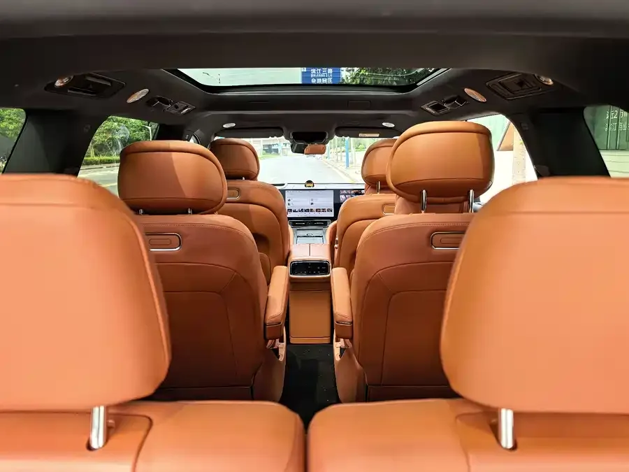 AITO M9 Wenjie M9 2024 Extended Range Max Edition 42kWh 6-seater Edition 2024 — миниатюра 3