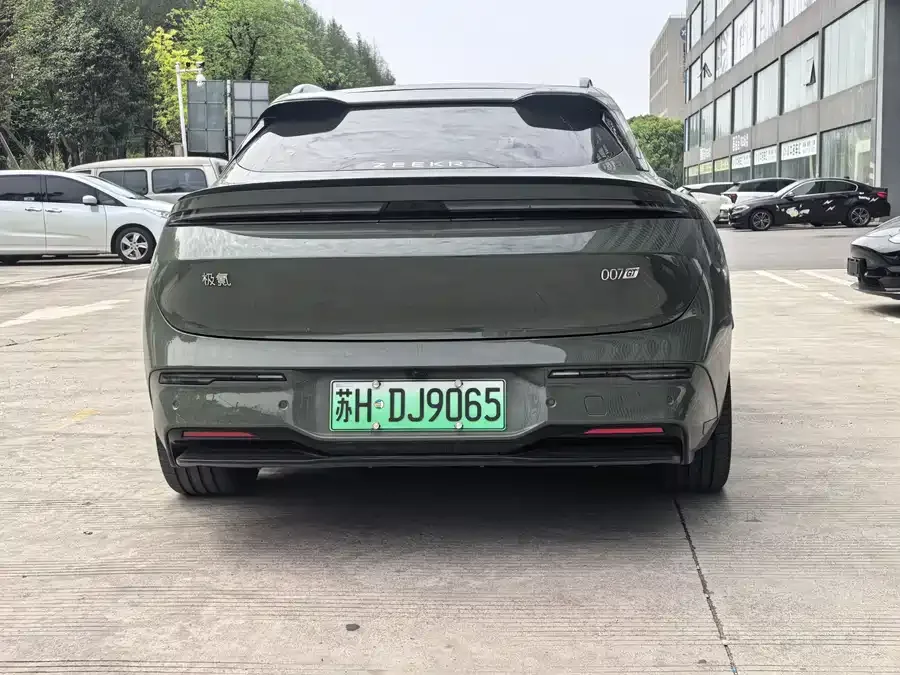 Zeekr 007GT Zeekr 007GT 2025 Long-Range Rear-Wheel Drive Smart Driving Edition 100kWh 2025 — миниатюра 5
