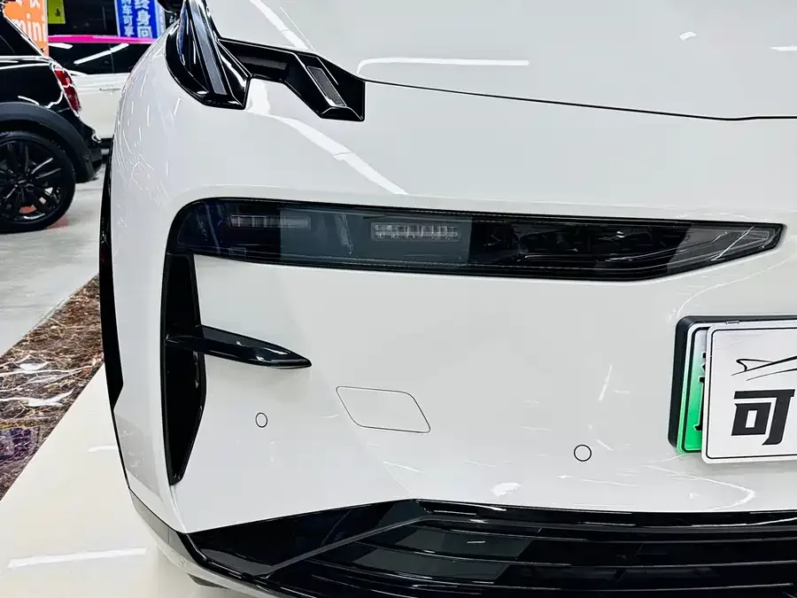Zeekr X Zeekr X 2024 four-seat rear-wheel drive version 2024 — миниатюра 3
