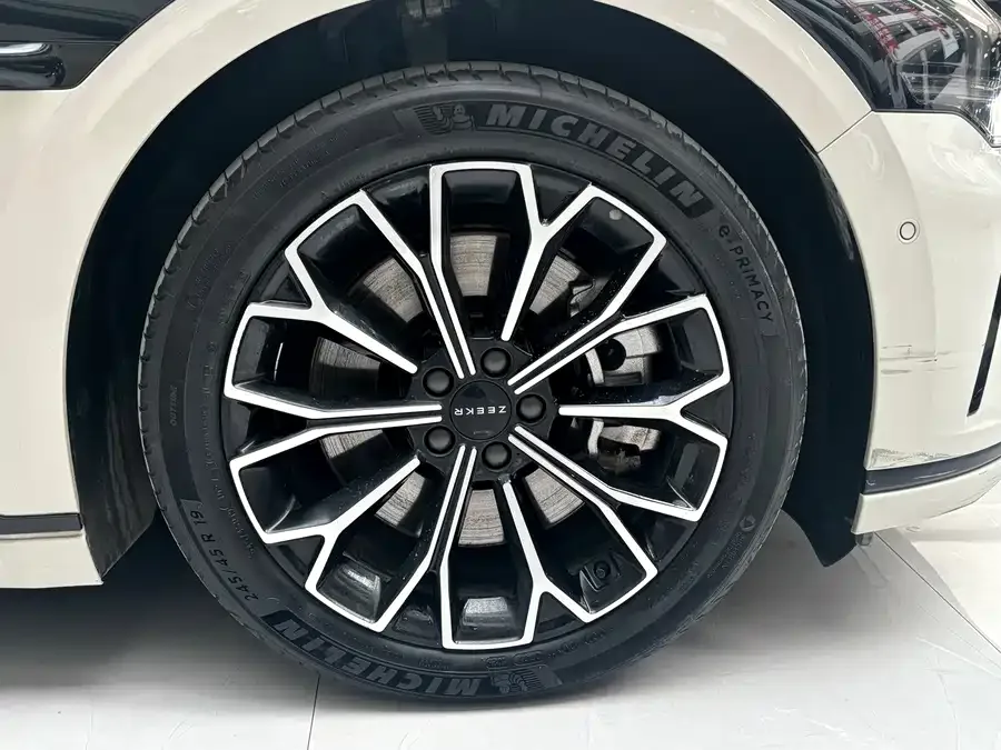 Zeekr 007GT Zeekr 007GT 2025 rear-wheel drive intelligent driving version 75kWh 2025 — миниатюра 2