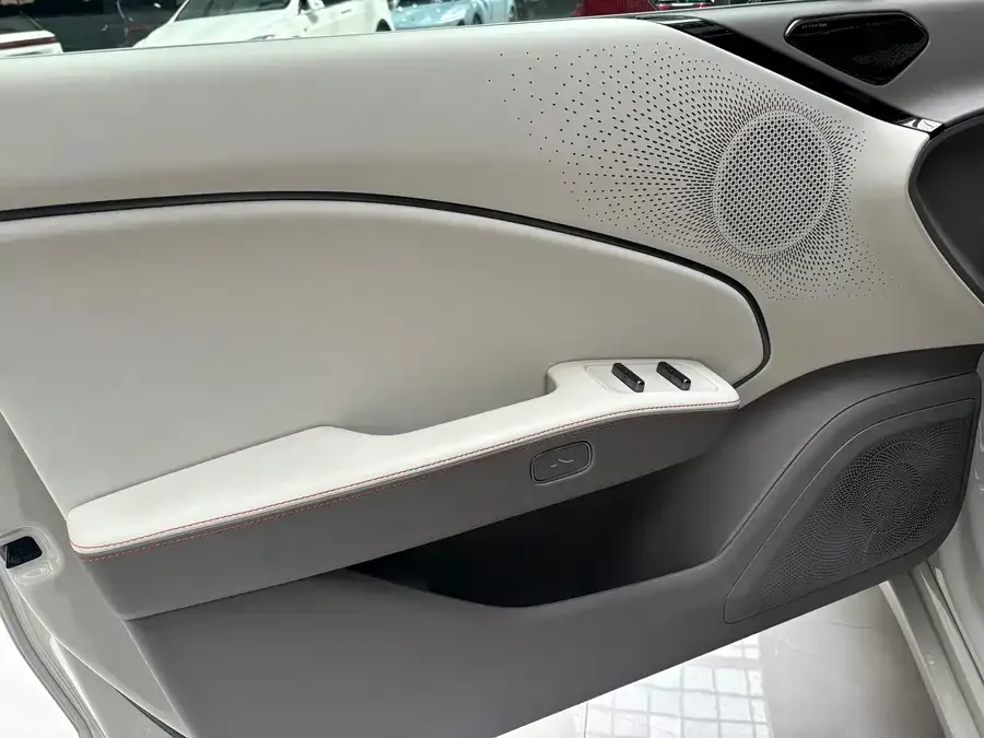 Zeekr 007GT Zeekr 007GT 2025 rear-wheel drive intelligent driving version 75kWh 2025 — миниатюра 3