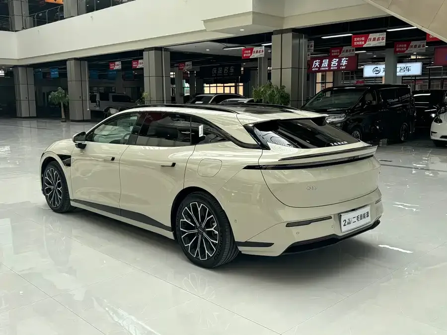 Zeekr 007GT Zeekr 007GT 2025 rear-wheel drive intelligent driving version 75kWh 2025 — миниатюра 4