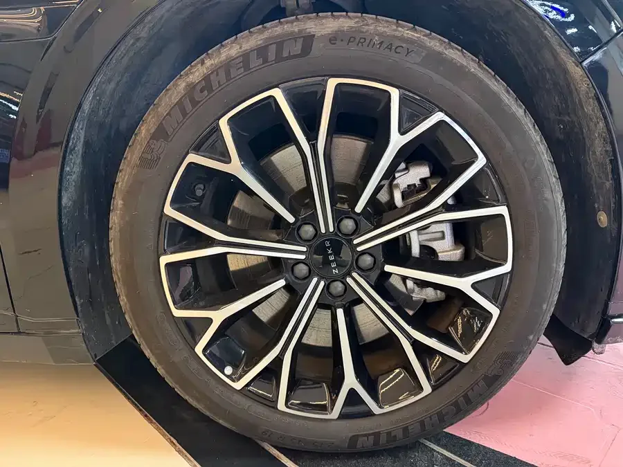 Zeekr 007GT Zeekr 007GT 2025 rear-wheel drive intelligent driving version 75kWh 2025 — миниатюра 4