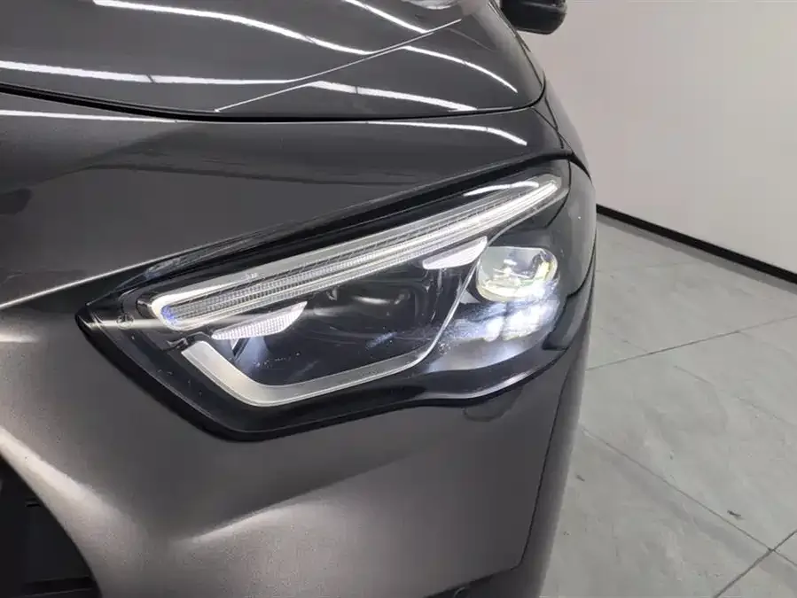 Mercedes-Benz GLA AMG Mercedes-Benz GLA AMG 2024 AMG GLA 35 4MATIC 2024 — миниатюра 2