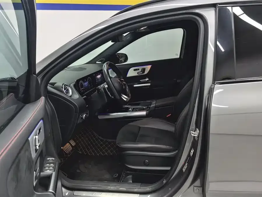 Mercedes-Benz GLA AMG Mercedes-Benz GLA AMG 2024 AMG GLA 35 4MATIC 2024 — миниатюра 3