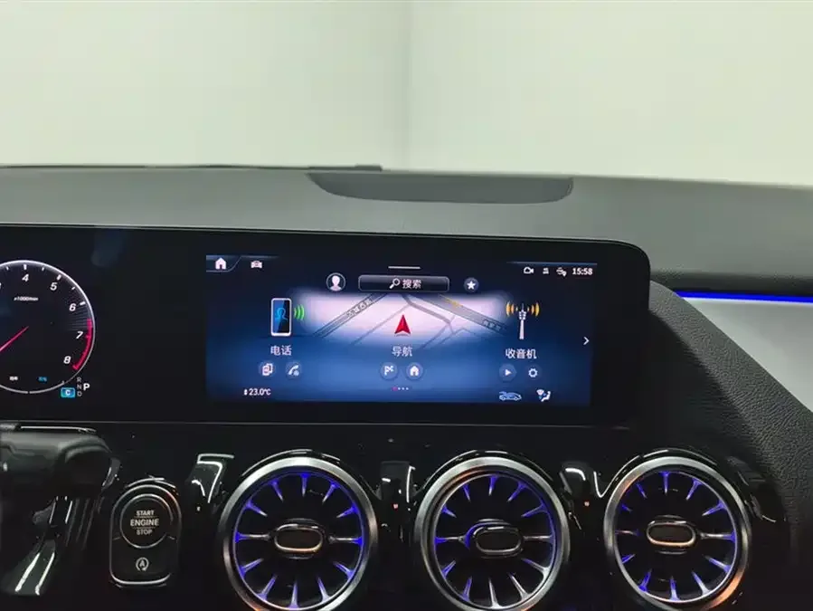 Mercedes-Benz GLA AMG Mercedes-Benz GLA AMG 2024 AMG GLA 35 4MATIC 2024 — миниатюра 4