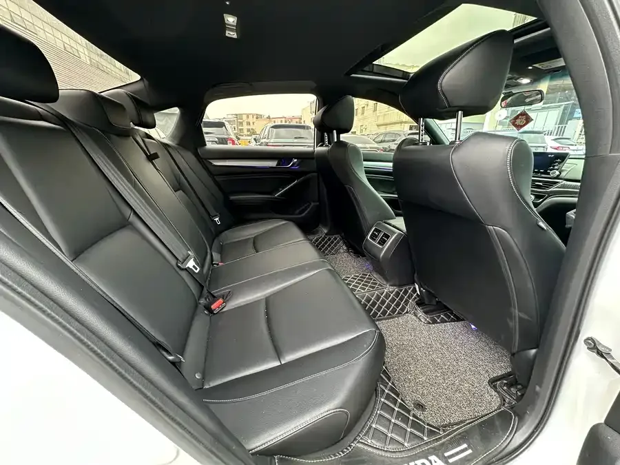 Honda Inspire 2022 Insignia 260TURBO Elegant Edition 2022 — миниатюра 5