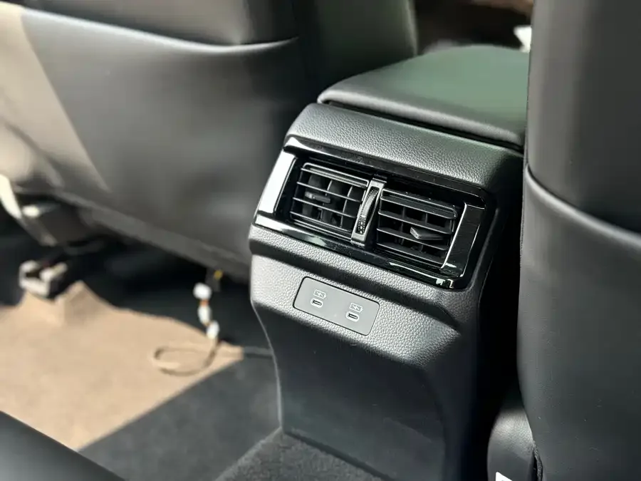 Honda Inspire Insignia 2024 260TURBO Elite Edition 2024 — миниатюра 4