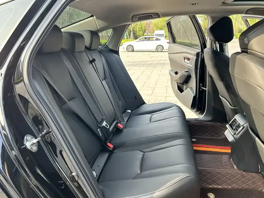 Honda Inspire Insignia 2025 260TURBO Elegant Edition 2025 — миниатюра 5
