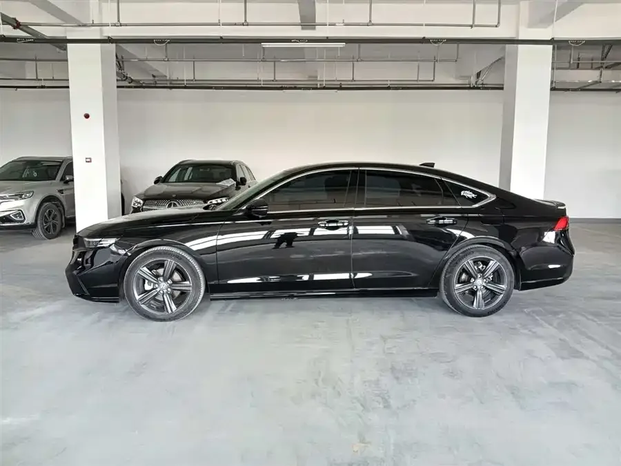 Honda Inspire 2023 Insignia 260TURBO Elegant Edition 2024 — миниатюра 3