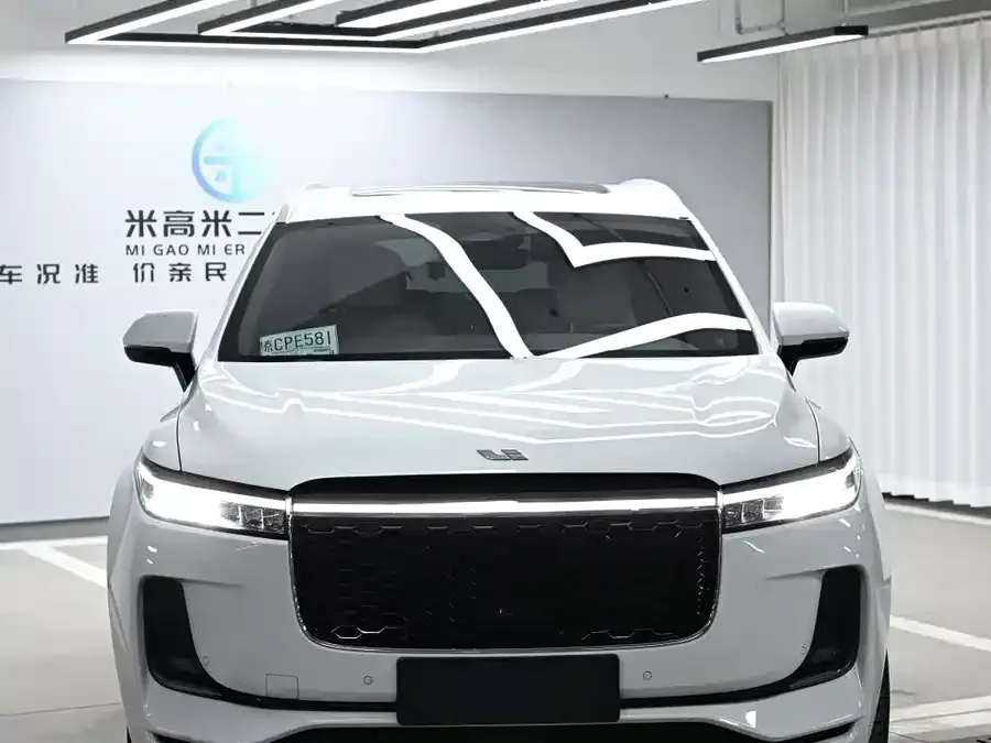 Li Xiang One Ideal ONE 2021 extended range 6-seater version 2022 — миниатюра 5