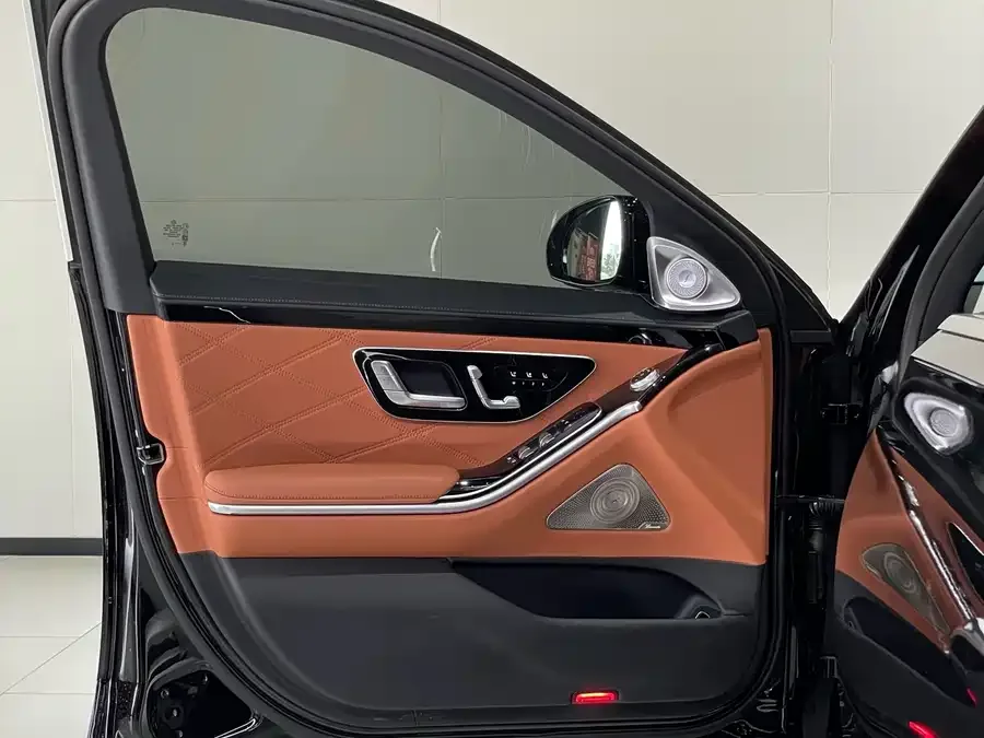 Mercedes-Benz Maybach S-Class Maybach S-Class 2024 S 480 4MATIC 2024 — миниатюра 4