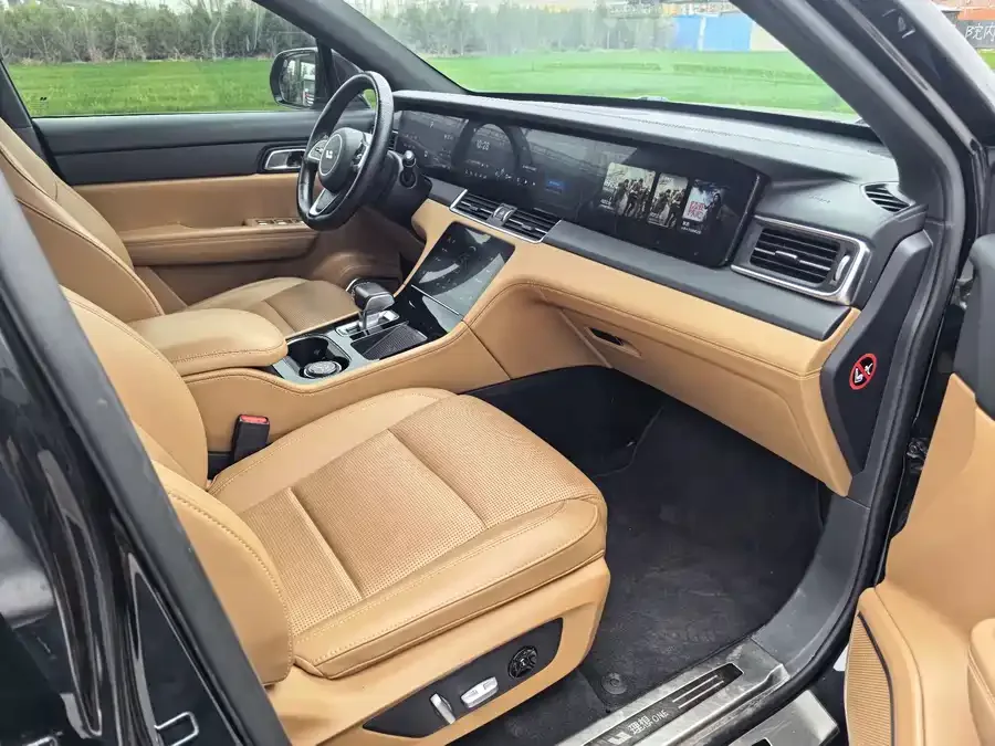 Li Xiang One Ideal ONE 2021 extended range 6-seater version 2022 — миниатюра 2