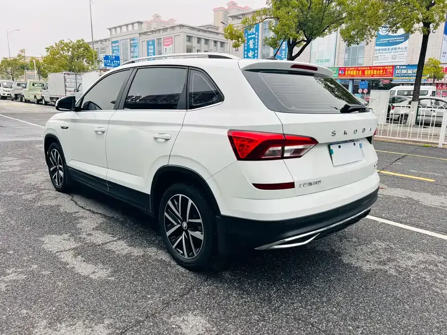 Skoda Kamiq Komic 2022 1.5L automatic comfort version 2023 — миниатюра 3