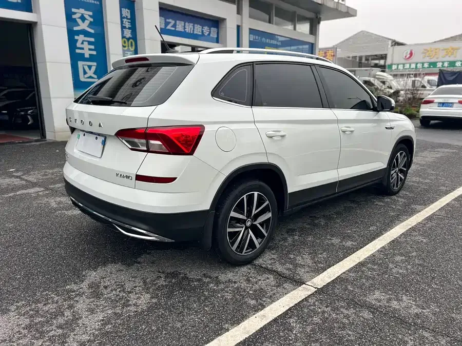 Skoda Kamiq Komic 2022 1.5L automatic comfort version 2023 — миниатюра 5