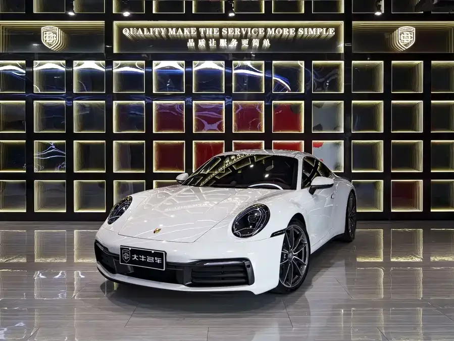 Porsche 911 2024