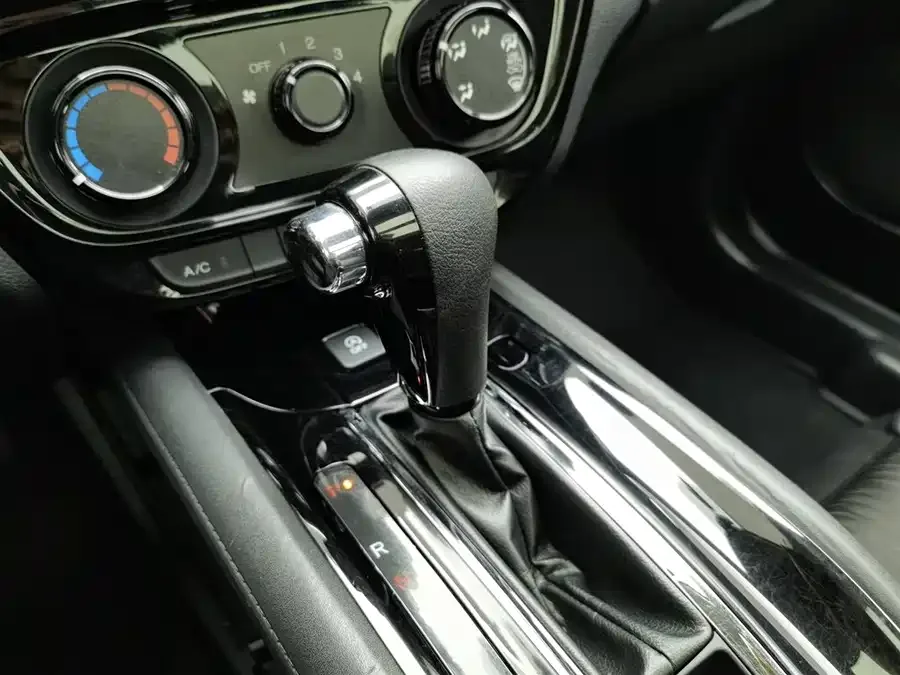 Honda Vezel Binzhi 2020 1.5L CVT Pioneer Edition 2022 — миниатюра 4