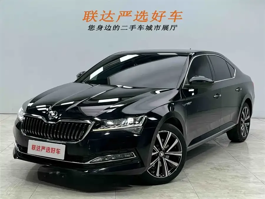 Skoda SuperB Superpa 2024 TSI280 DSG Exclusive Edition 2025 — фото 1, купить с доставкой в Москву