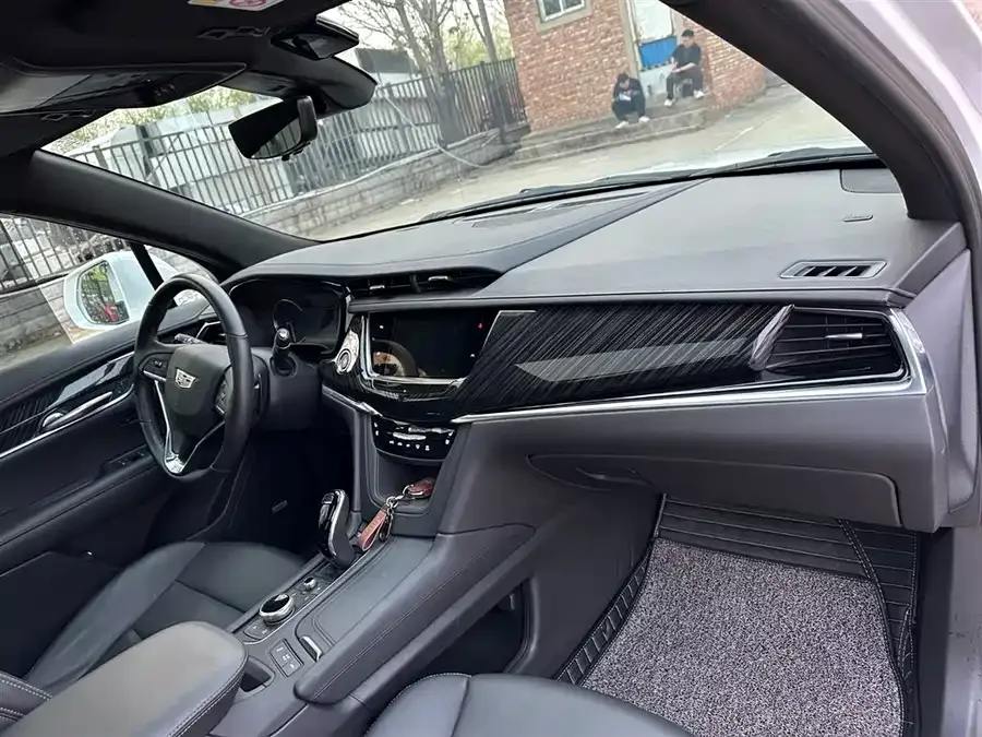 Cadillac XT6 2022 2.0T Six-seat Four-wheel Drive Luxury 120th Anniversary Limited Edition 2023 — миниатюра 5