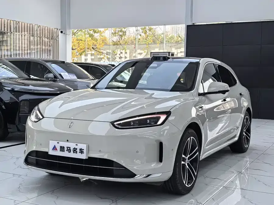 AITO M5 M5 2025 Extended Range Ultra 4WD Edition 2025 — фото 1, купить с доставкой в Москву