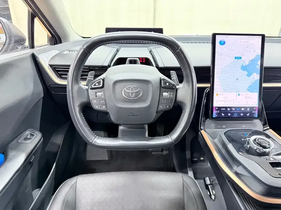 Toyota bZ 3 2023 616km long range PRO 2023 — миниатюра 4