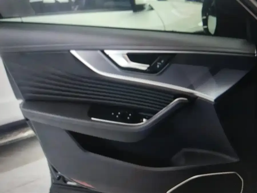 Hongqi HS5 Hongqi HS5 2023 2.0T Flagship Pro Edition 2024 — миниатюра 4