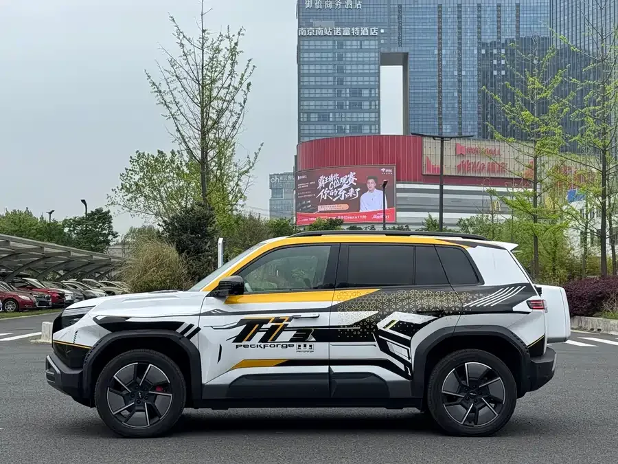 BYD Leopard Titanium 3 Titanium 3 2025 501KM 4WD Ultra Edition 2025 — миниатюра 5
