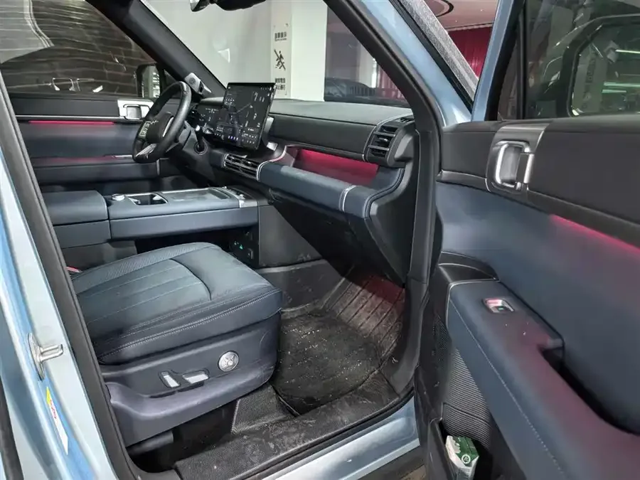 BYD Leopard Titanium 7 Titanium 7 2025 190KM Four-Wheel Drive Ultra Edition 2025 — миниатюра 4