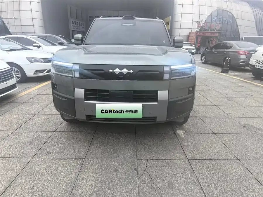 BYD Leopard Titanium 7 2025