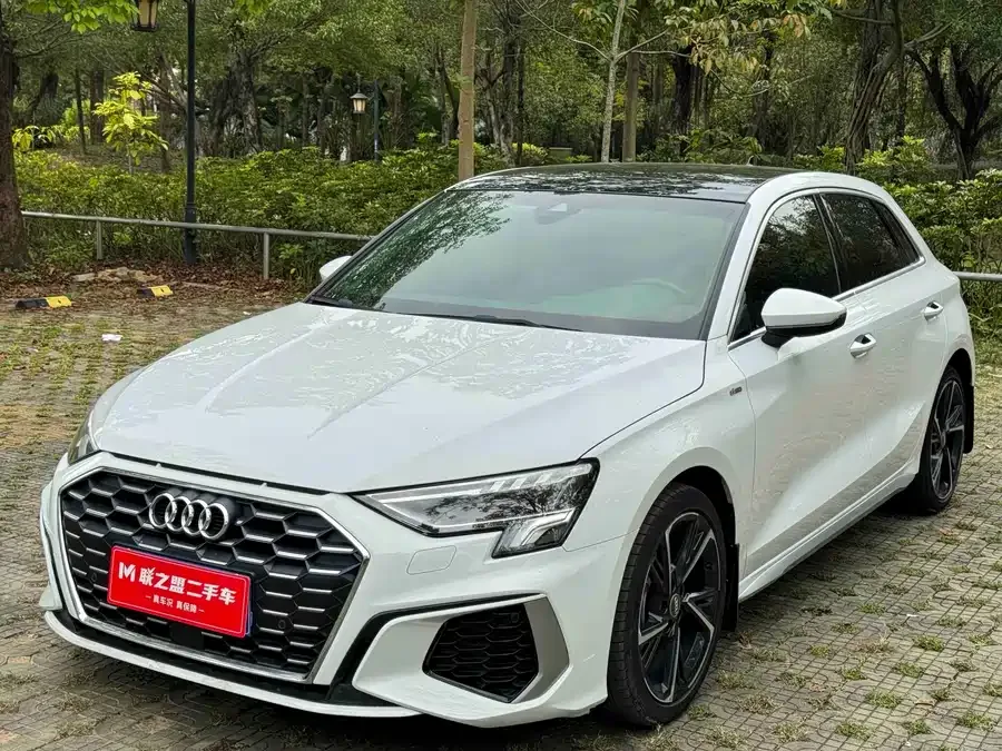 Audi A3 2022 Sportback 35 TFSI stylish and sporty 2022 — фото 1, купить с доставкой в Москву
