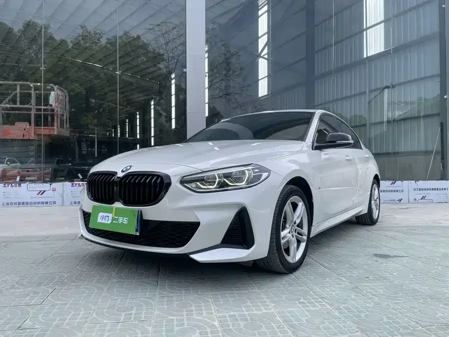 BMW 1 series BMW 1 Series 2022 120i M Sport Night Edition 2022 — фото 1, купить с доставкой в Москву