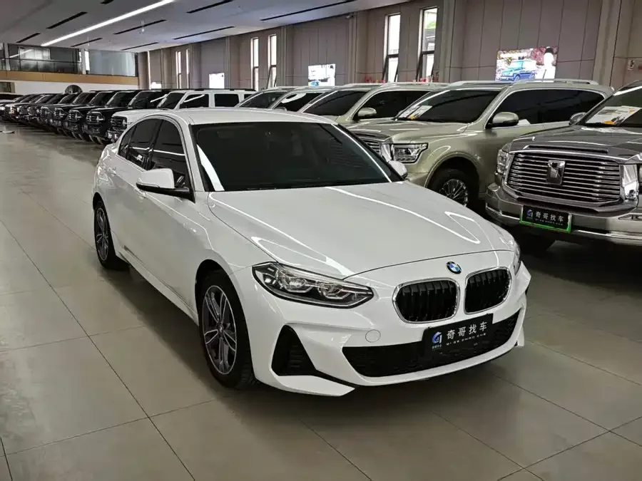 BMW 1 series BMW 1 Series 2021 facelift 120i M Sport 2022 — фото 1, купить с доставкой в Москву