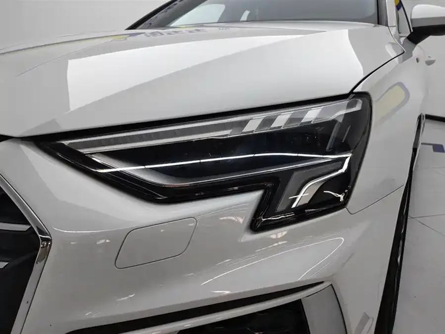 Audi A3 2022 A3L Limousine 35 TFSI Fashion Sports 2022 — миниатюра 2