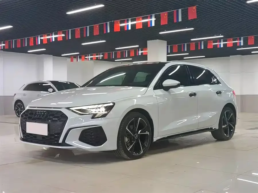 Audi A3 2022 Sportback 35 TFSI stylish and sporty 2022 — фото 1, купить с доставкой в Москву