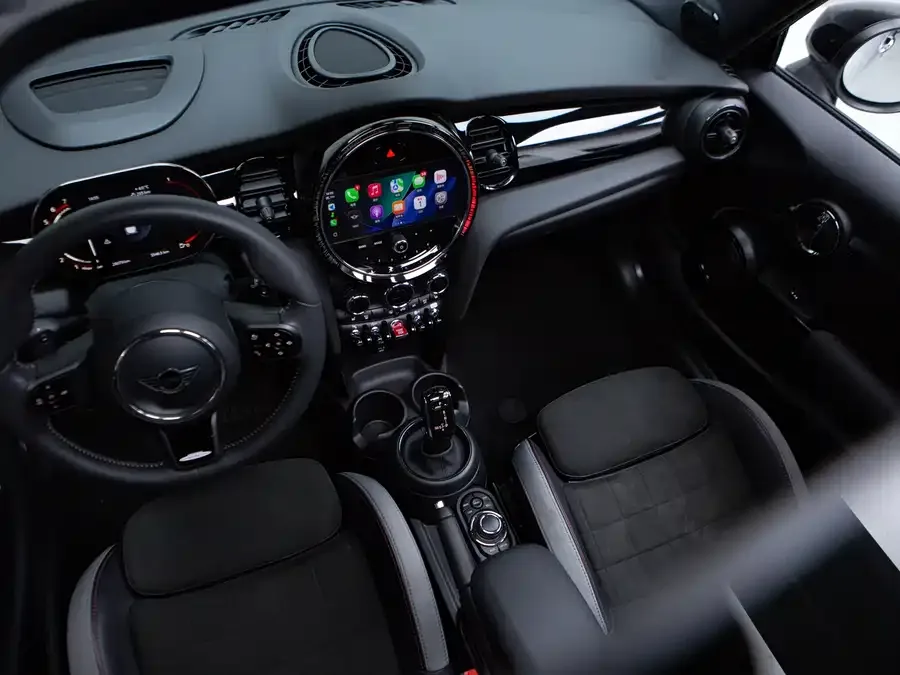 MINI JCW MINI JCW 2022 2.0T JOHN COOPER WORKS ALL-IN 2022 — миниатюра 5