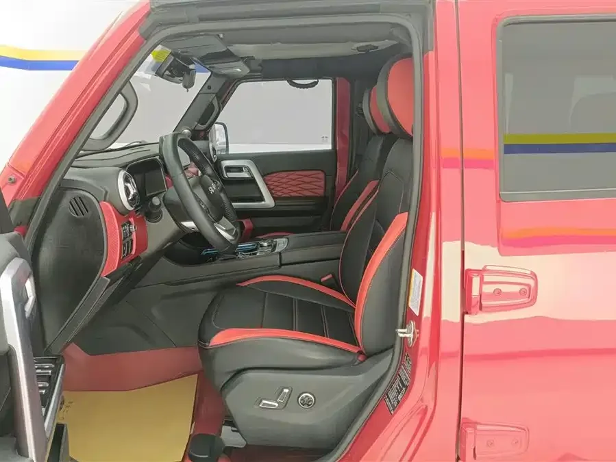 BAIC BJ40 Beijing Off-road BJ40 2023 2.0T Automatic 4WD City Hunter Edition Knight Edition 2023 — миниатюра 3