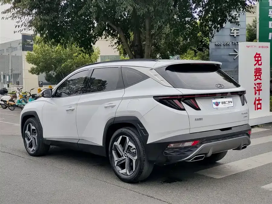Hyundai Tucson L Tucson 2023 Tucson L 1.5T Automatic 2WD LUX Premium Edition 2022 — миниатюра 4