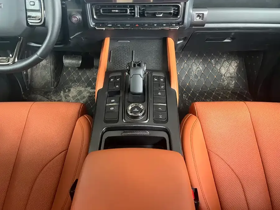 Haval H9 Haval H9 2024 2.4T Diesel 4WD Extreme Edition 2025 — миниатюра 4