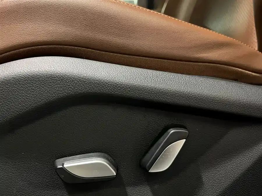 Geely Vision X6 Vision X6 2021 PRO 1.4T Automatic Premium Edition 2022 — миниатюра 3