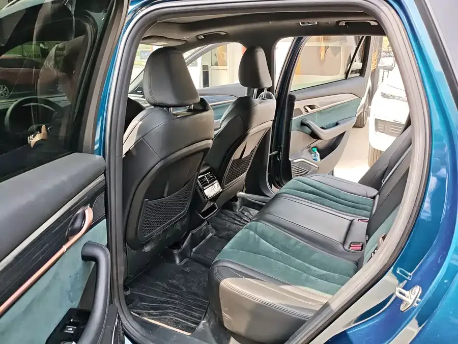 Geely Monjaro Xingyue L 2021 2.0TD DCT EVO 2WD Smart Edition 2023 — миниатюра 5