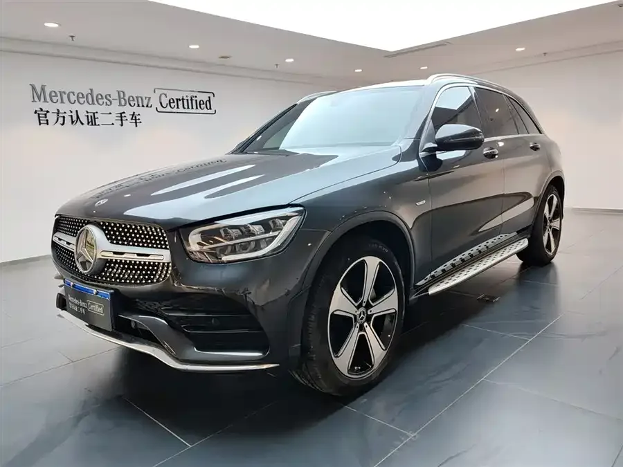 Mercedes-Benz GLC-Class 2023