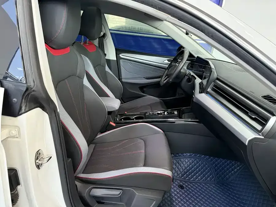 Volkswagen Lamando 2022 Lingdu Lingdu L 280TSI DSG Cool Edition 2022 — миниатюра 3