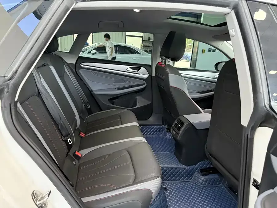 Volkswagen Lamando 2022 Lingdu Lingdu L 280TSI DSG Cool Edition 2022 — миниатюра 4