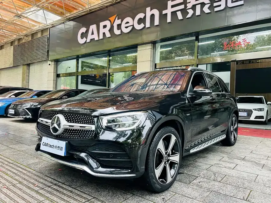 Mercedes-Benz GLC-Class 2023