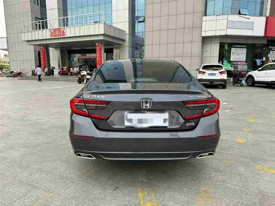 Honda Accord Accord 2022 260TURBO Deluxe Edition 2022 — миниатюра 3