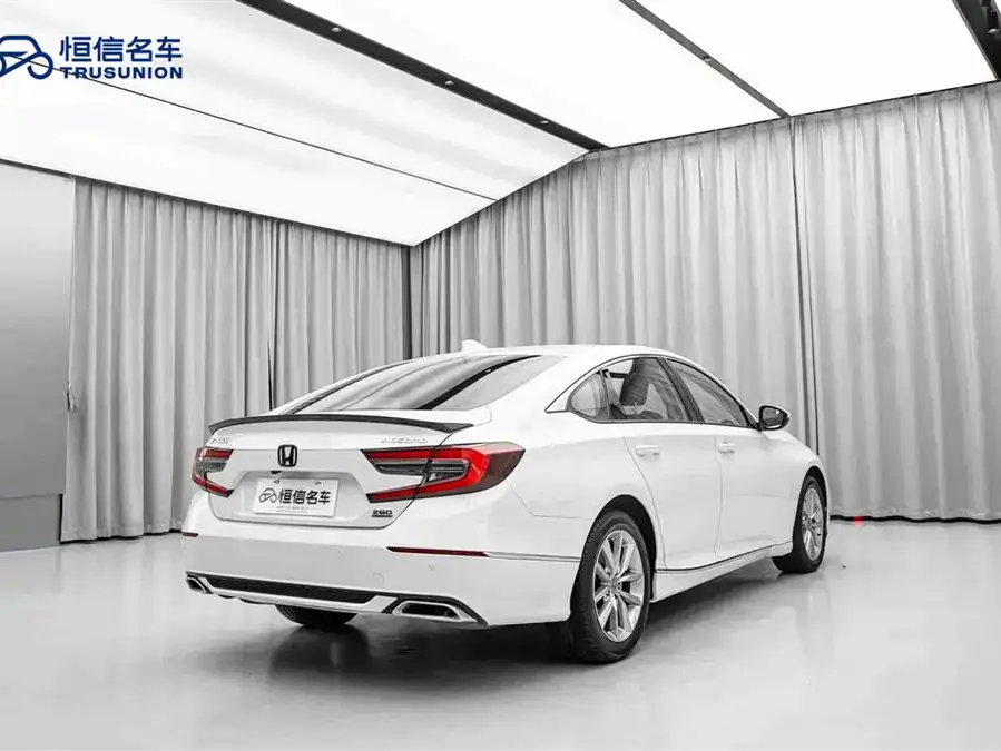 Honda Accord Accord 2022 260TURBO Deluxe Edition 2022 — миниатюра 2